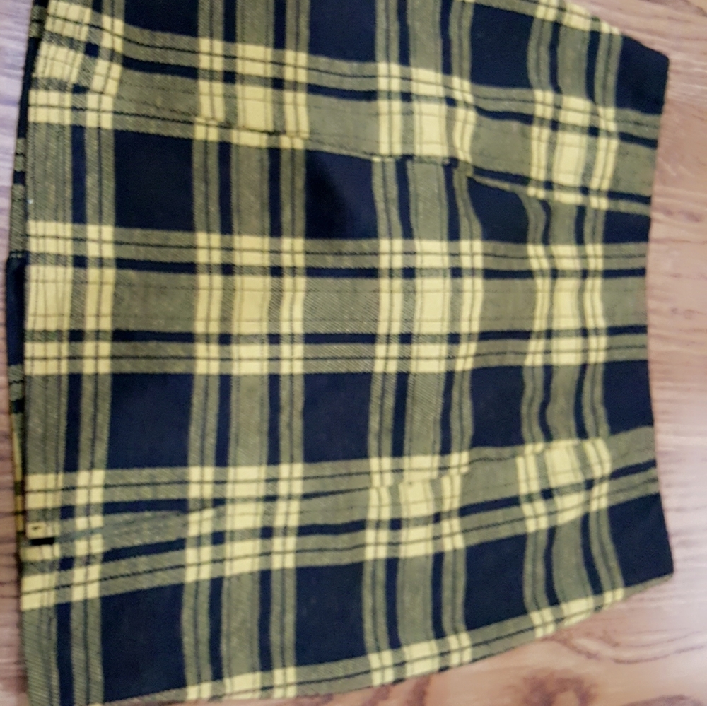 PENCIL SKIRT